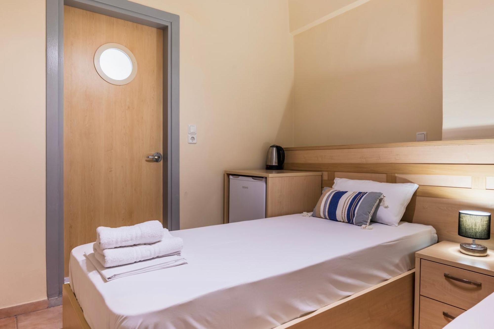 Fontana Luxury Rooms Mytilíni Extérieur photo