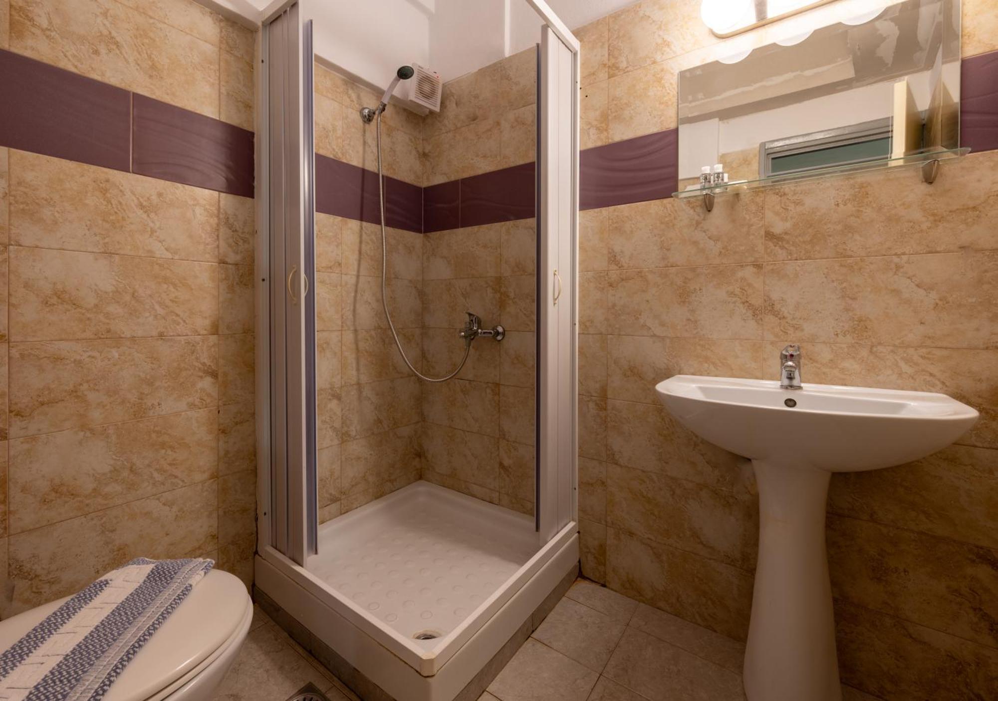 Fontana Luxury Rooms Mytilíni Extérieur photo
